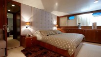 QUEEN SOUTH -  Master Cabin